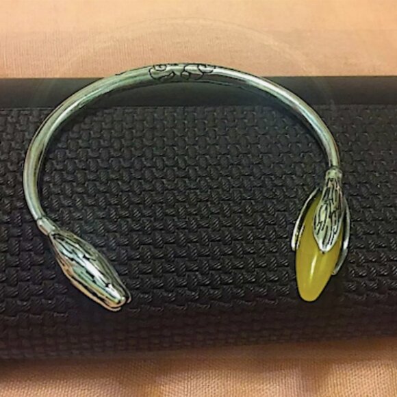 STERLING SILVER JADE FLOWER BANGLE BRACELET - Picture 8 of 9